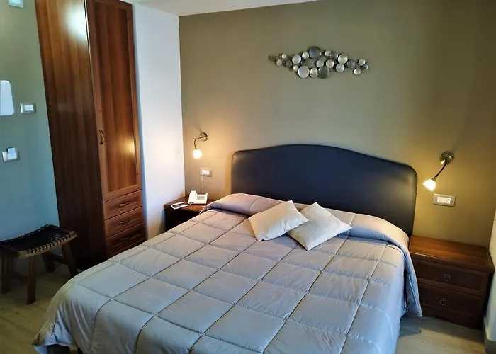 Hotel Altopiano Delle Rocche