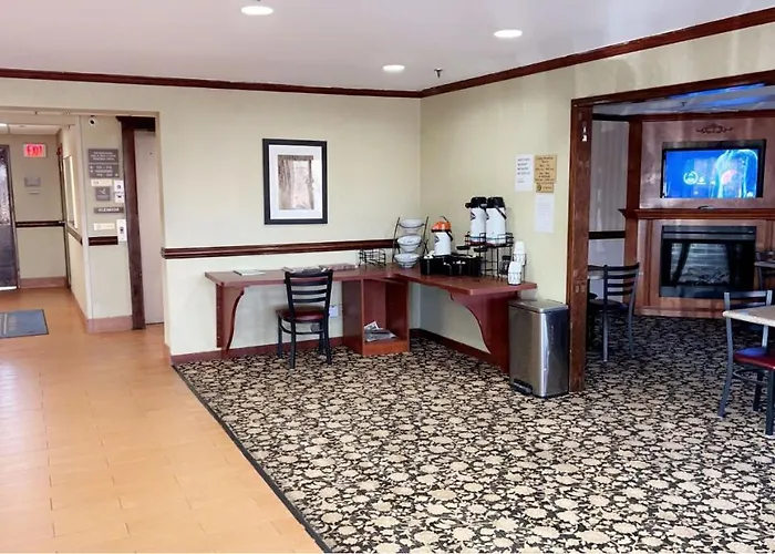 Baymont By Wyndham Battle Creek/I-94