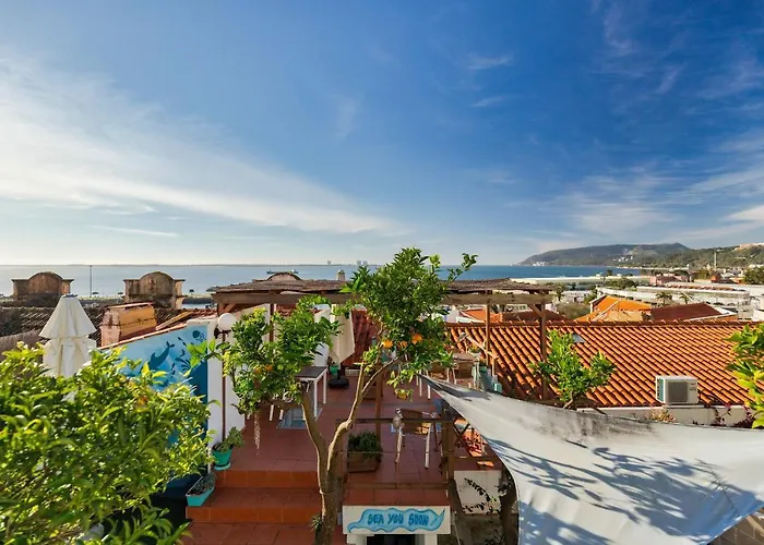 Marina Blue - Apartments & Suites