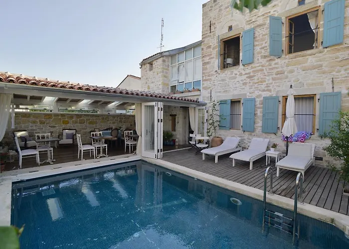 Eski Tas Hotel