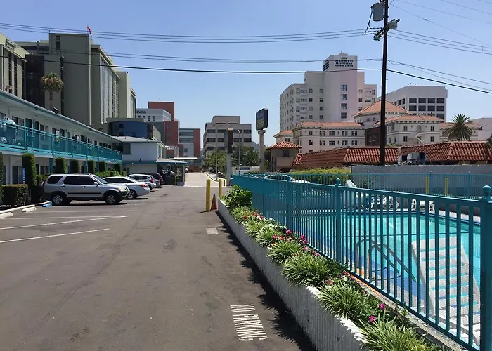 Travelodge By Wyndham Hollywood-Vermont/Sunset Los Angeles