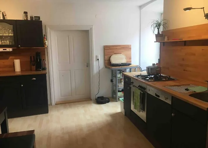 Room In Apartment - Schlafen Wie Prinzessinnen In Kemptens Schlosschen