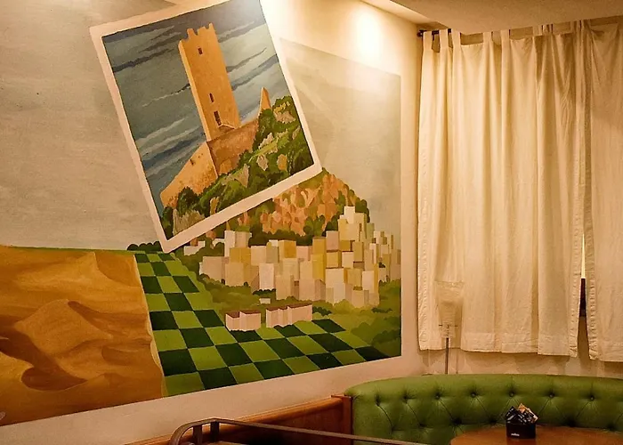 Sale Hotel