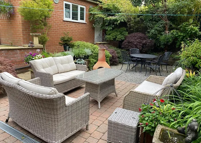 Grove House Bed & Breakfast
