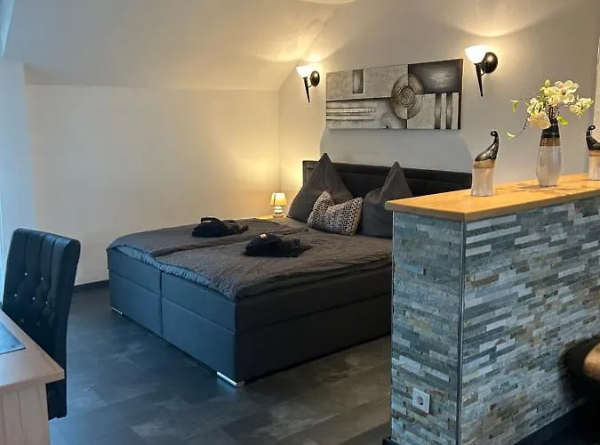 Hotel zur Wasserburg Kerpen 