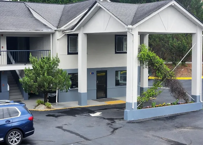 Days Inn By Wyndham Dahlonega University Area