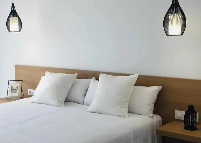 Villa El Buzo solo cuatro habitaciones en regimen alojamiento y desayuno Zahara de los Atunes