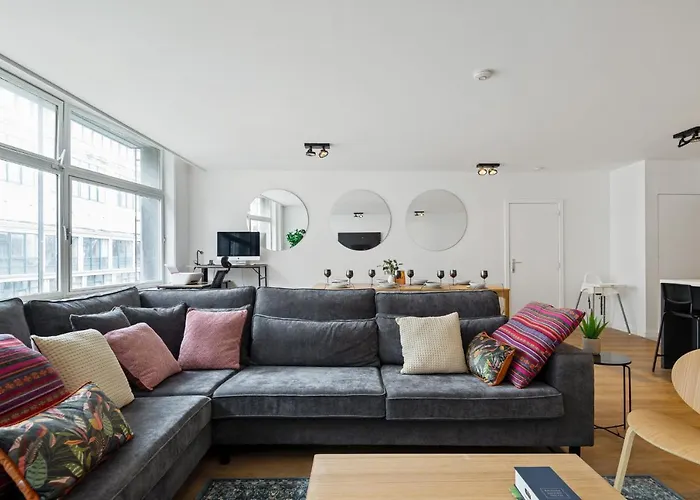 Cozy Antwerp - Cityview Family & Private Rooms Free Parking