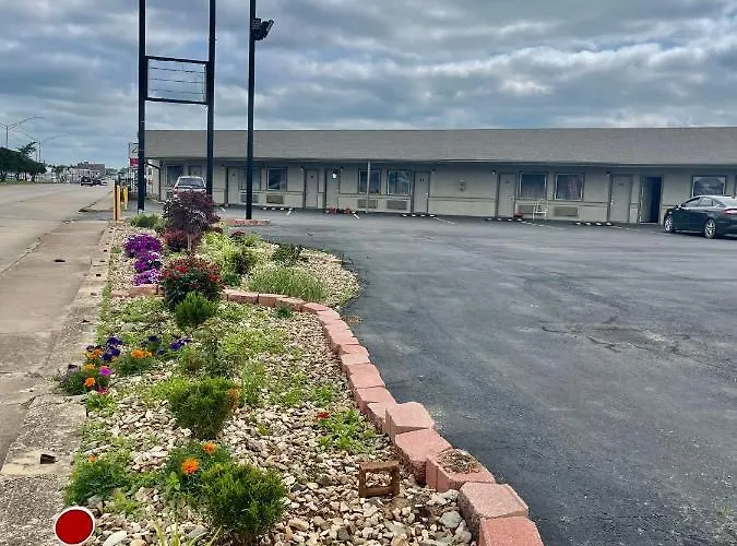 Economy Inn