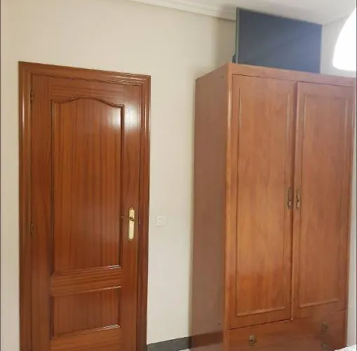 Private Room With Shared Bathroom Salamanque