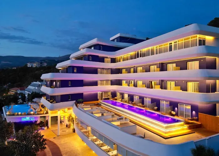Hotel Regina Blu Radhimë