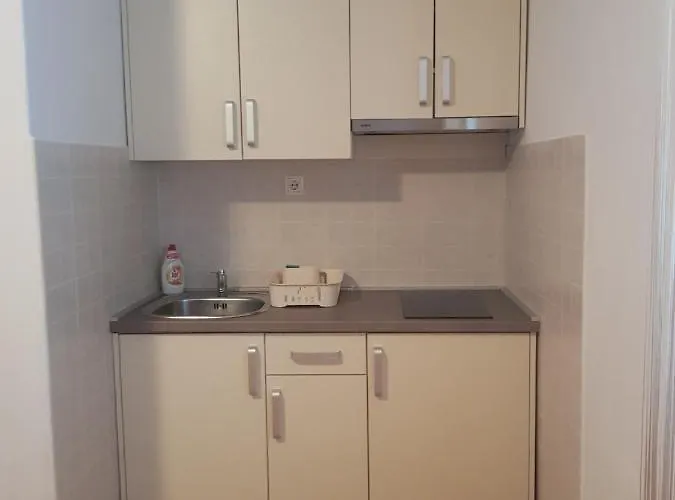 Apartments By The Sea Lopar