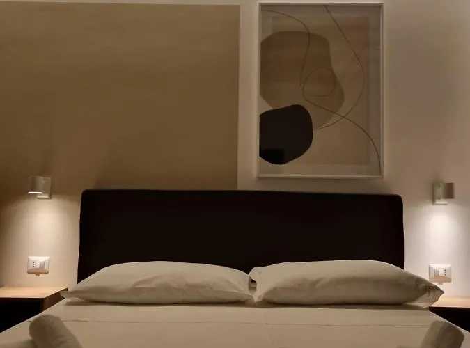 Marea Retreat Rooms