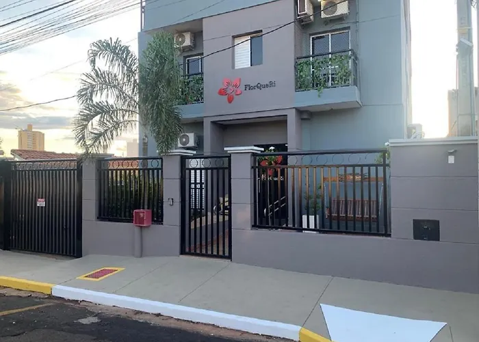 Flor Que Ri - Flats Mobiliados na Melhor Localização
