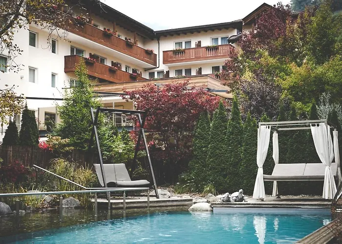Wiesenhof Gardenresort San Leonardo in Passiria