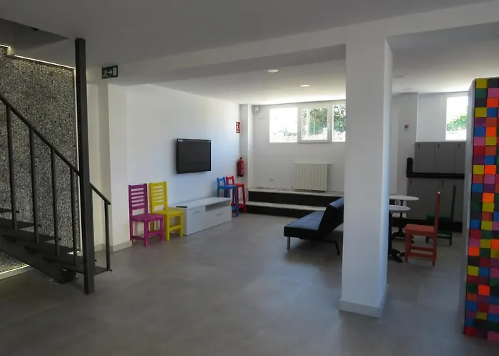 HOTEL Alojamientos Aviche 6 Santander