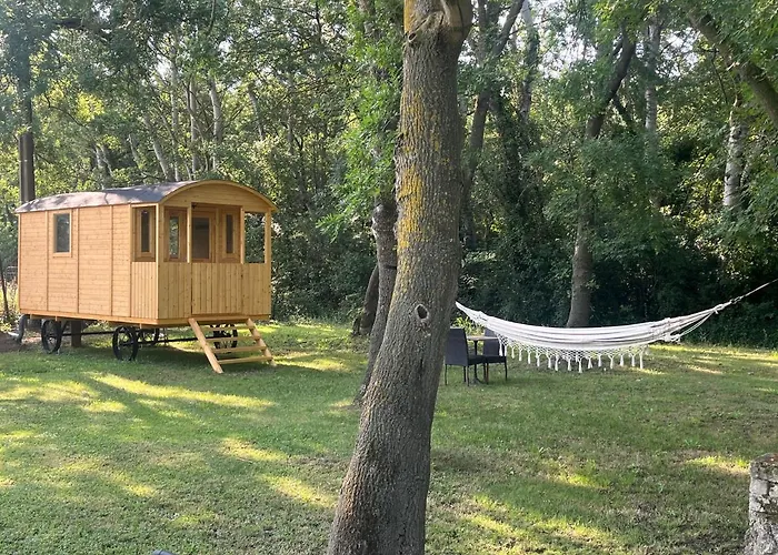 Roulotte Natiraa avec sauna et piscine Tarascon