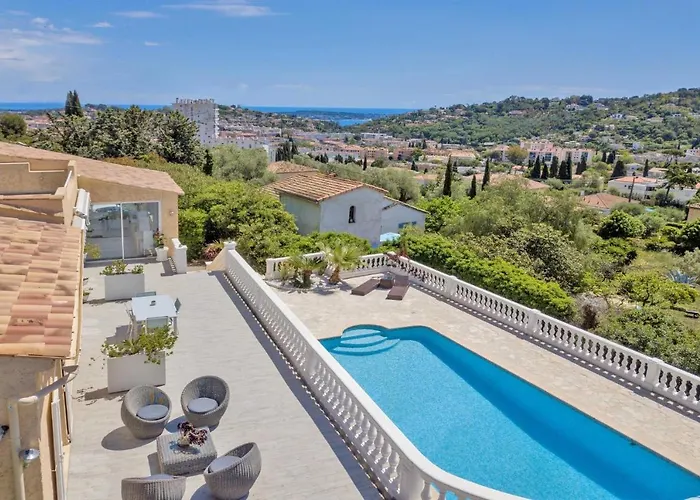 Villa La Terre Des Lauriers