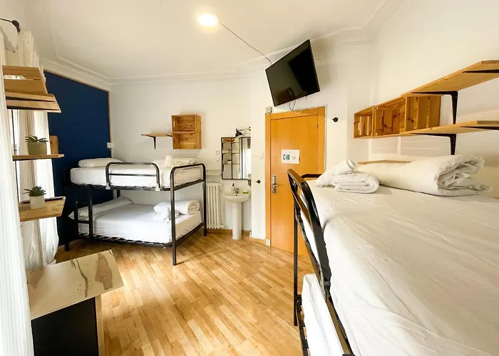 Az The Bridge Hostel - Coliving