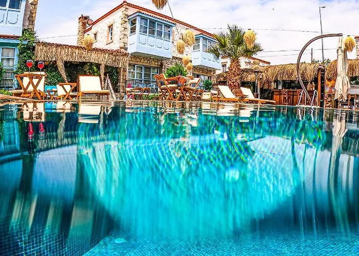 Dort Mevsim Butik Otel Alacati Çeşme