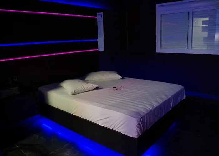 Helus Motel