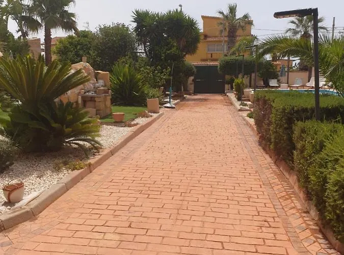 Casa Nostra Villa Cellini