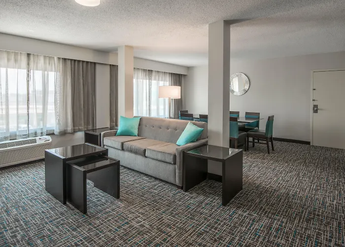 Crowne Plaza Memphis Downtown By Ihg Hotel