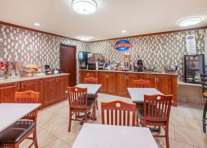 Baymont By Wyndham Grand Rapids Airport