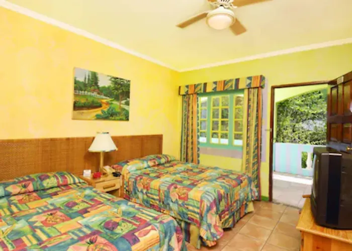 Doctors Cave Beach Hotel Montego Bay