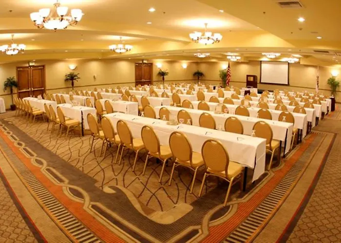 Doubletree By Hilton Claremont