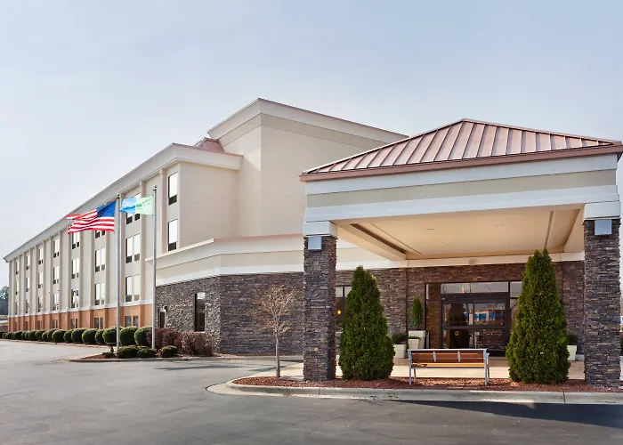 Holiday Inn Express & Suites Greensboro - I-40 Atwendover By Ihg