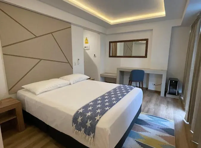 Grau Business Hotel