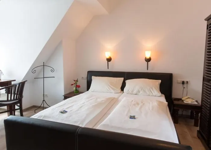 Hotel zur Römerbrücke Neuwied