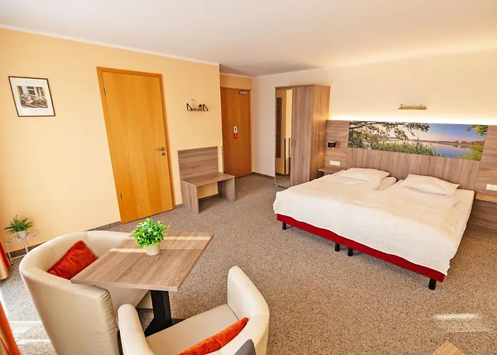 Hotel Zur Sonne Waren 