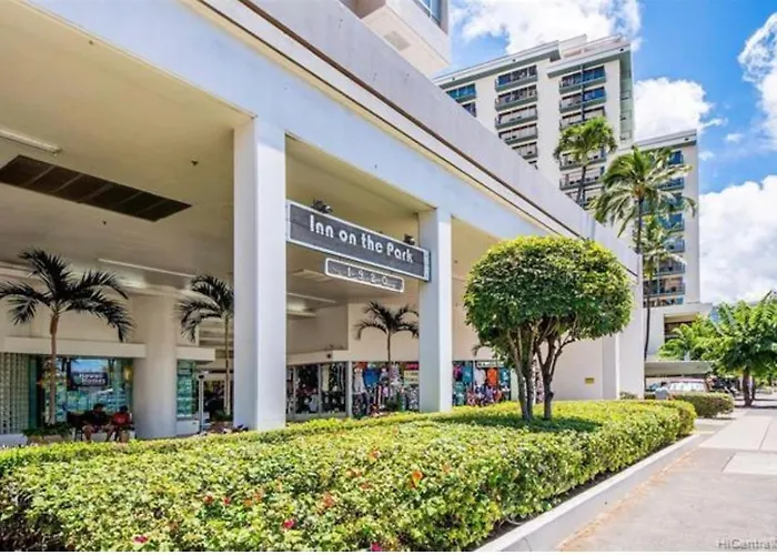 Relaxing Ocean View Boutique Condo - 20F Honolulu