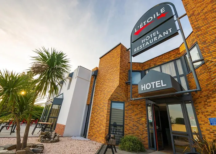 Hotel L'Etoile Aeroport - A61