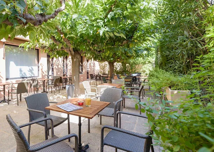 Hotel ibis Avignon Centre Pont De L'Europe