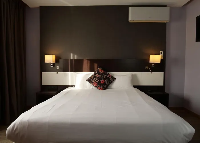 Skol L'Original Hotel Strassen
