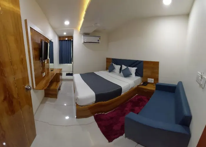 Signature Hotel
