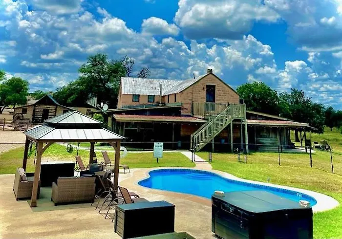 Country Inn Cottages