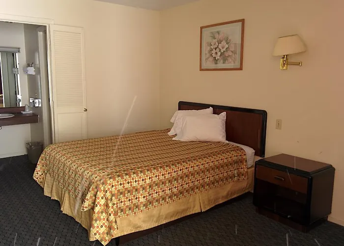Economy Inn Toledo-Perrysburg