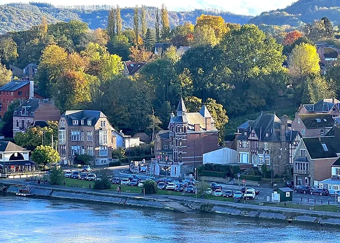 Mes Caprices B&B Villa Mosan Bord De Meuse