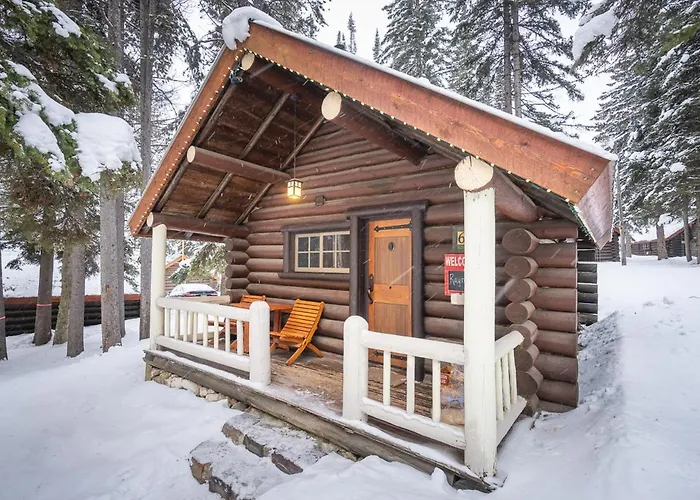 Storm Mountain Lodge & Cabins