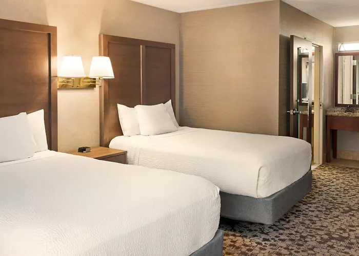 Ramada Plaza By Wyndham Portland