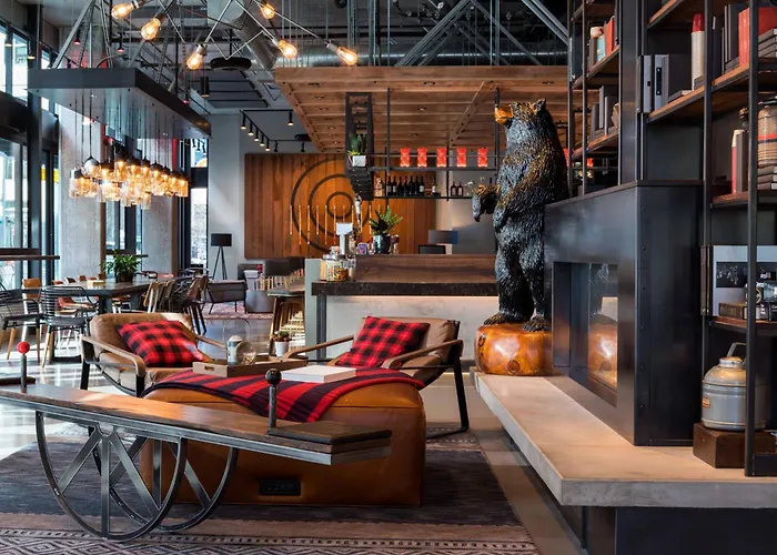 Moxy Seattle Downtown Hotel