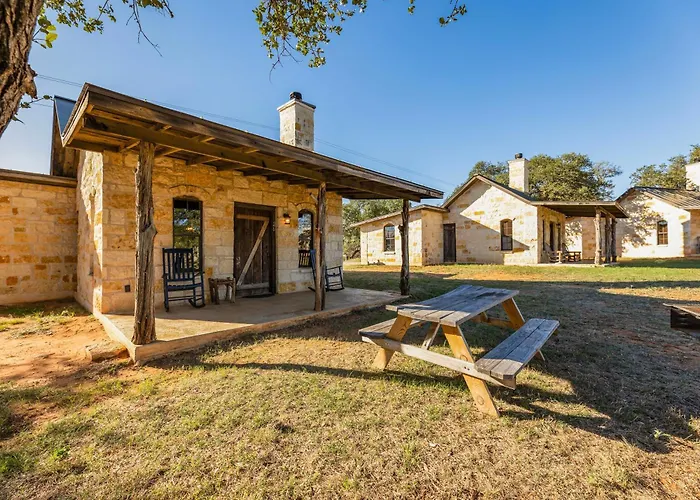 Country Inn Cottages Fredericksburg