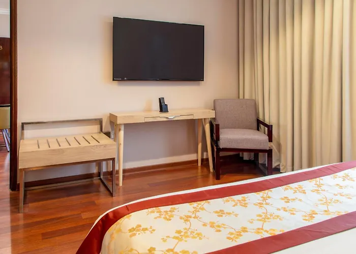 City Tower Hotel