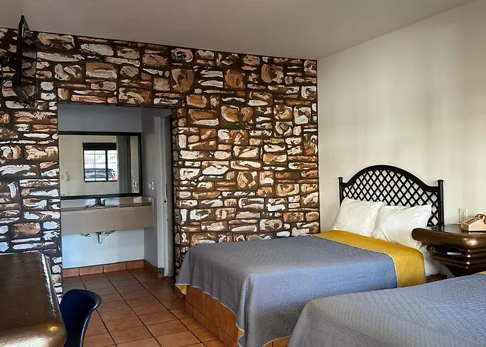 Hotel Colonial De Nogales