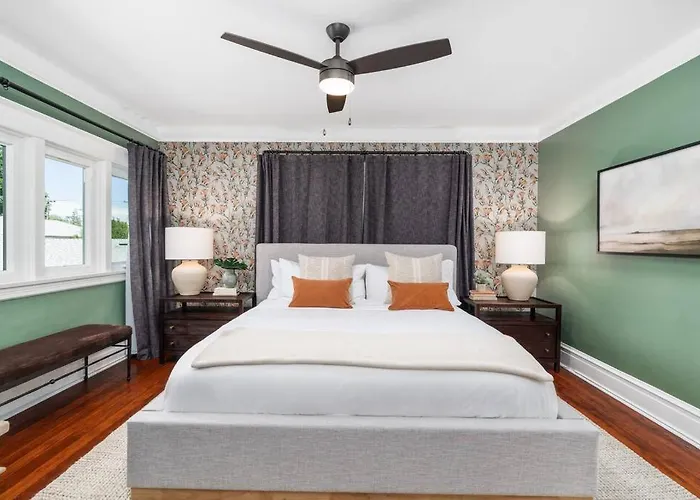 Grape Escape Inn & Suites