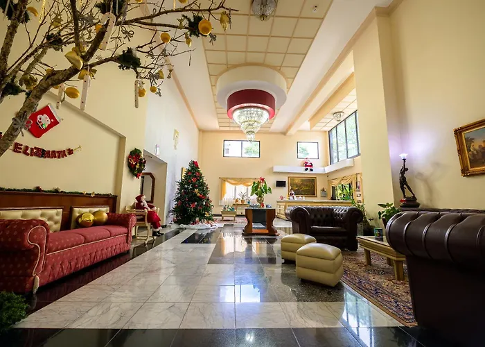 Rovi Plaza Hotel